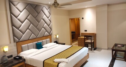 HOTEL VINAYAK & MOLECULE AIR BAR Room Type - Family Suite Room
