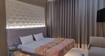 Jaitak Resort By Pine Hospitality Services Room Type - Super Deluxe Room