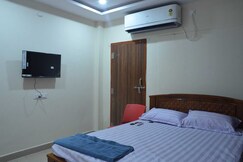Hotel O Maa CG Stay