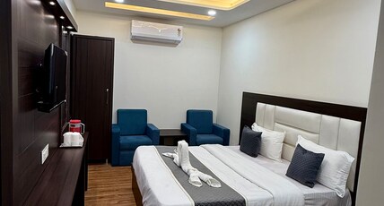 Hotel Kabir Royal Room Type - Deluxe Triple Bed