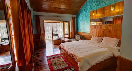 Hotel New Iceland, Manali Room Type - Premium Room with Balcony Hotel New Iceland, Manali Room Type - Premium Room with Balcony