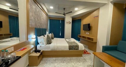 HOTEL MYSTAY Room Type - Standard Room with City View