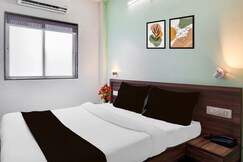 Super Townhouse Ambegaon Road Katraj Formerly White Castle