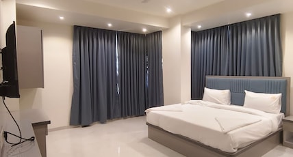 Marina Executive Rooms Room Type - Deluxe Room with Air Conditioning