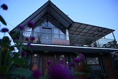 Moonglade Serviced Villa