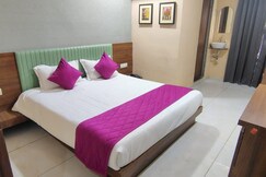 THE GRAND PIANO HOTEL