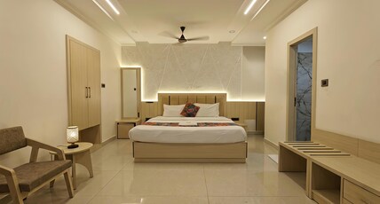HOTEL AMBIKA DX Room Type - Luxury Room with Terrace View