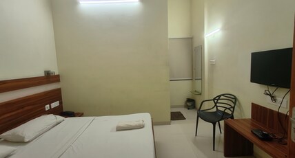Hotel Mourya Paradise 51 kilometers from nellore Room Type - Standard room Hotel Mourya Paradise 51 kilometers from nellore Room Type - Standard room