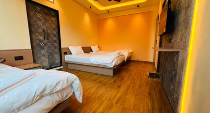 Hotel Vyankatesh Inn Room Type - FamilyDeluxe Room