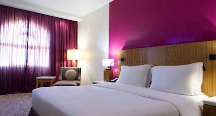 Radisson Blu Hotel, Muscat Room Type - Suite - Lounge Access Radisson Blu Hotel, Muscat Room Type - Suite - Lounge Access