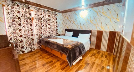 Mountain Palace Room Type - Deluxe Room (Heating Electric Blanket)