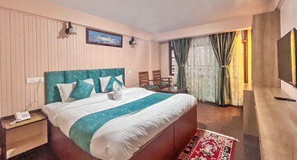Rare Himalayas Manasarovar A Pocket Friendly Hotel In Mall Road  Darjeeling Room Type - Deluxe Double Bed
