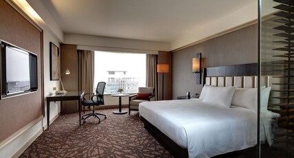 Hilton Petaling Jaya Room Type - KING EXECUTIVE ROOM PLUS Hilton Petaling Jaya Room Type - KING EXECUTIVE ROOM PLUS