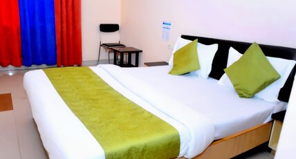 Hotel Soft Petals Room Type - Classic Room