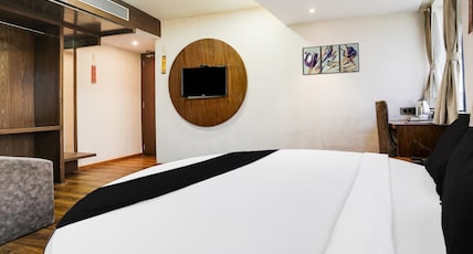 Collection O Andheri Near Western Express Highway Room Type - Deluxe (3X) Collection O Andheri Near Western Express Highway Room Type - Deluxe (3X)