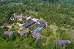 Tropical Life Resort and Spa