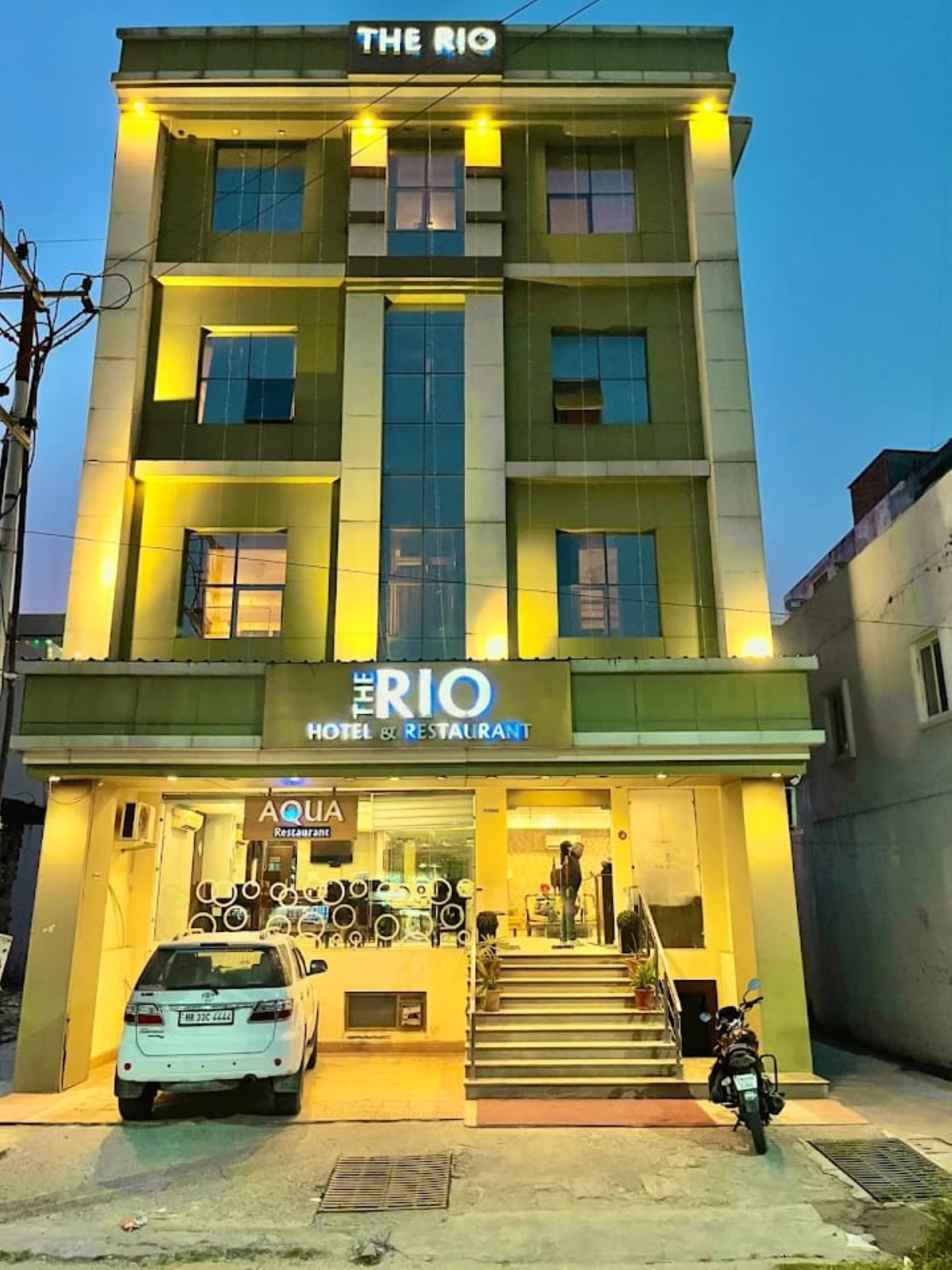 The Hotel Rio - Tap to explore photos