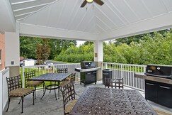 Candlewood Suites BURLINGTON, an IHG hotel