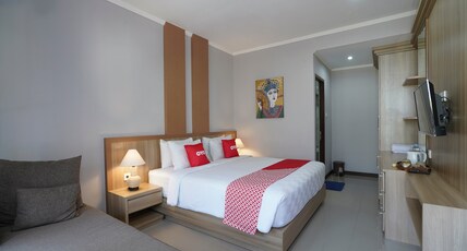 Capital O 2166 Elitya Stay Room Type - Indonesia Deluxe Double