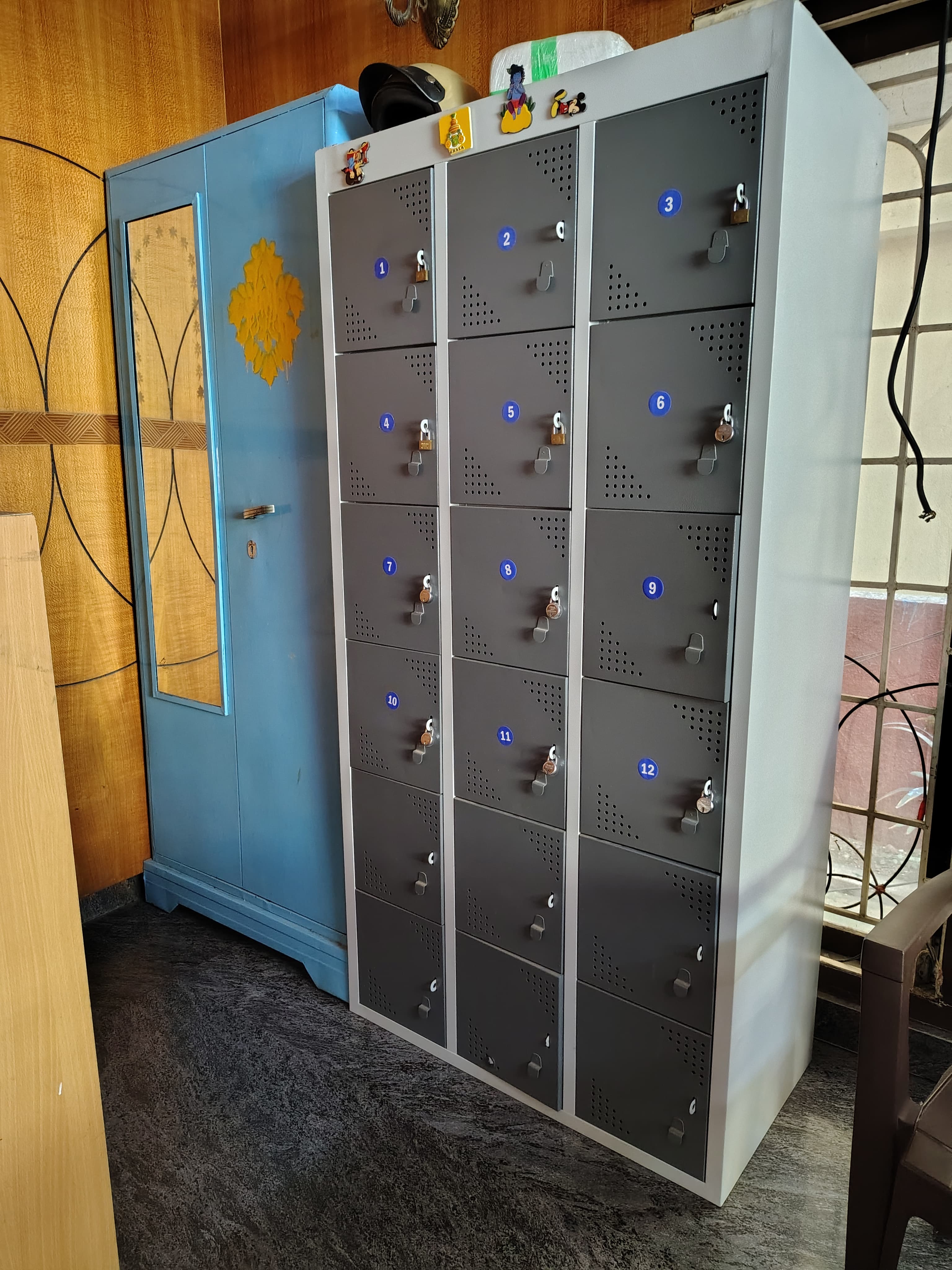 The Sheltor - Tap to explore photos