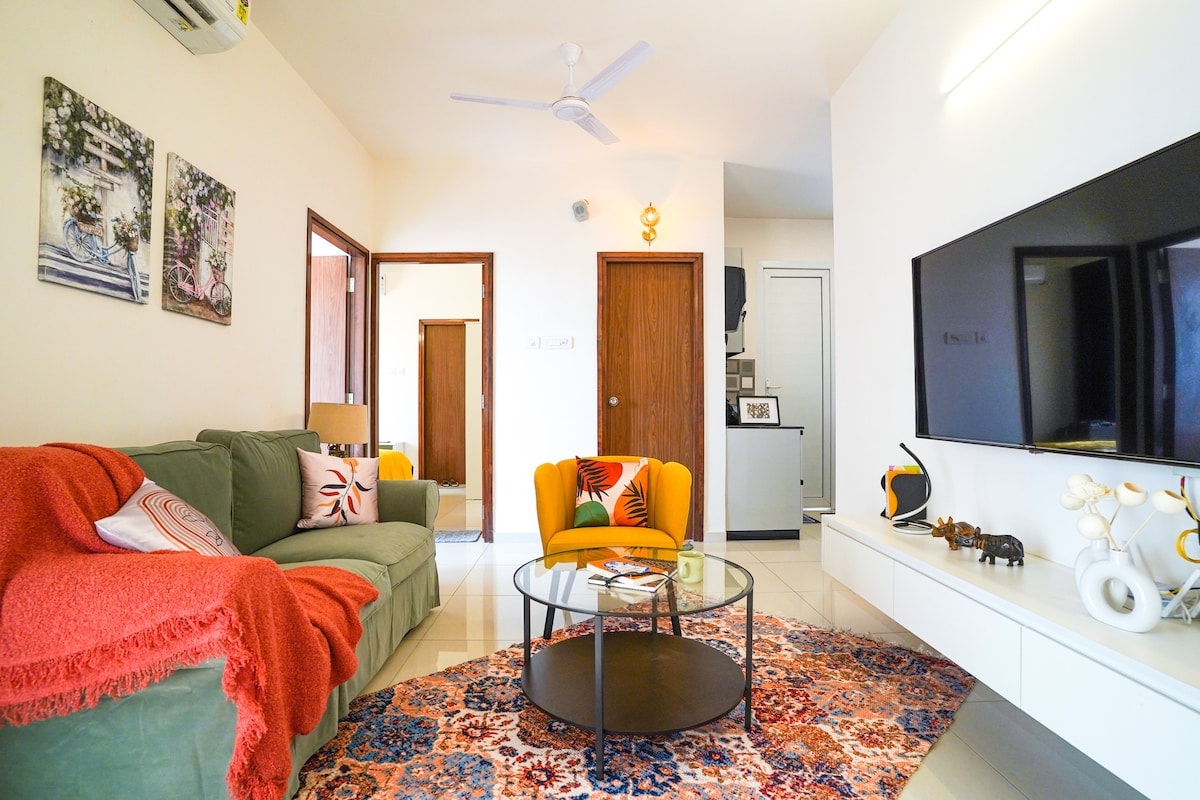 Palette Pillows | Artistic 2BHK | All amenities - Tap to explore photos