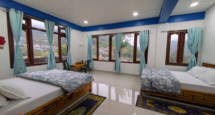 Naku homes dirang Room Type - Family room with mountain view