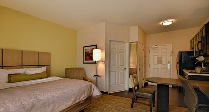 Candlewood Suites TUCSON, an IHG hotel Room Type - 1 Queen Studio Suite