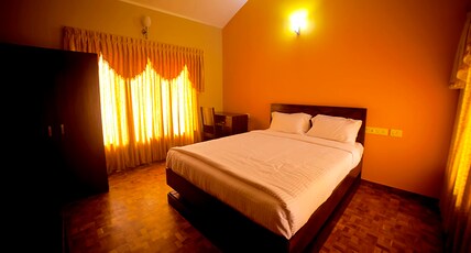 The Kuttalam Heritage Room Type - Honeymoon cottage