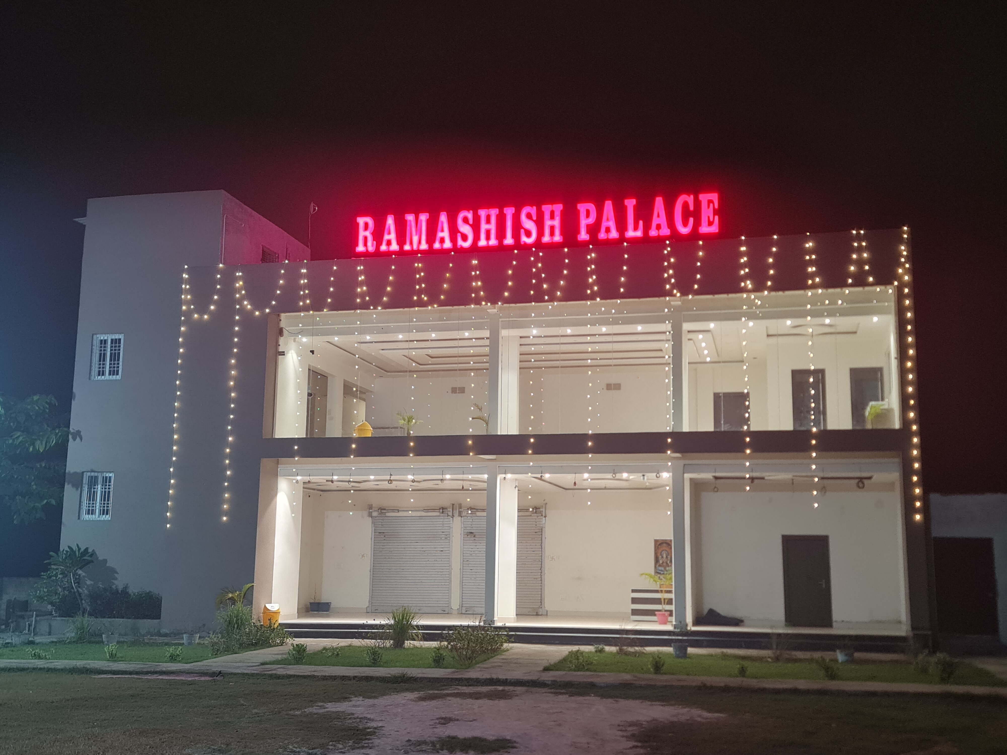 Ramashish Palace - Tap to explore photos