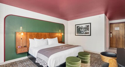 Best Western University Inn Room Type - Accessible - 1 King, Mobility Accessible, Communication Assistance, Roll In Shower, Interior Access, Best Western University Inn Room Type - Accessible - 1 King, Mobility Accessible, Communication Assistance, Roll In Shower, Interior Access,