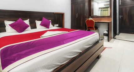 Hotel Shreedev Grand Room Type - Deluxe A/C room