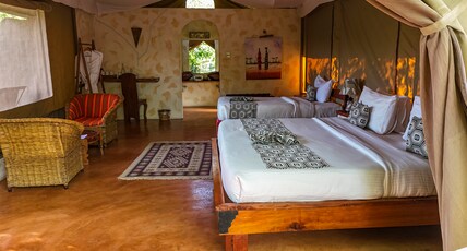 PrideInn Mara Camp & Cottages Room Type - Luxury River View Tent