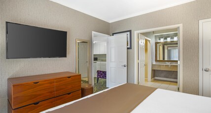 Best Western Plus Dixon Davis Room Type - Suite-1 King Bed, Non-Smoking, Fireplace, Whirlpool Tub, Separate Living Area, Balcony, Sofabed, Ful Best Western Plus Dixon Davis Room Type - Suite-1 King Bed, Non-Smoking, Fireplace, Whirlpool Tub, Separate Living Area, Balcony, Sofabed, Ful