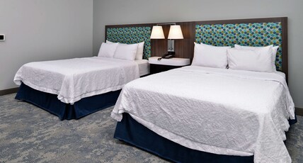 Hampton Inn by Hilton Cedar Falls Downtown Room Type - 2QN ACCESSIBLE ROOM NS