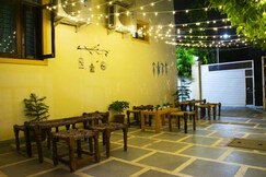 The Circle Era a Boutique Hotel