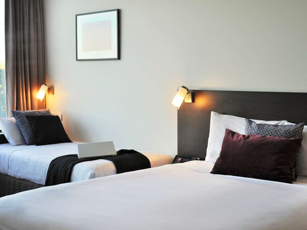 ibis Melbourne Glen Waverley - Tap to explore photos