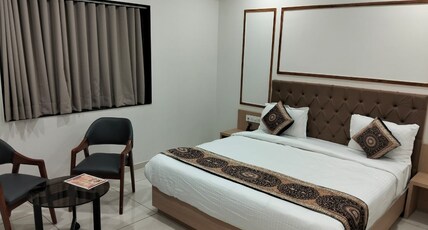 Hotel Jupiter Room Type - Deluxe Room