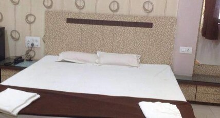 Sai Jaganath Room Type - Double Non AC Room