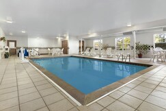 Holiday Inn Express & Suites ELYRIA