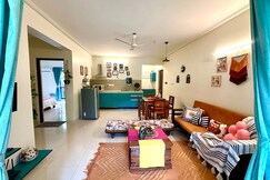 Colorato - Vibrant Pool View Villa Apartment