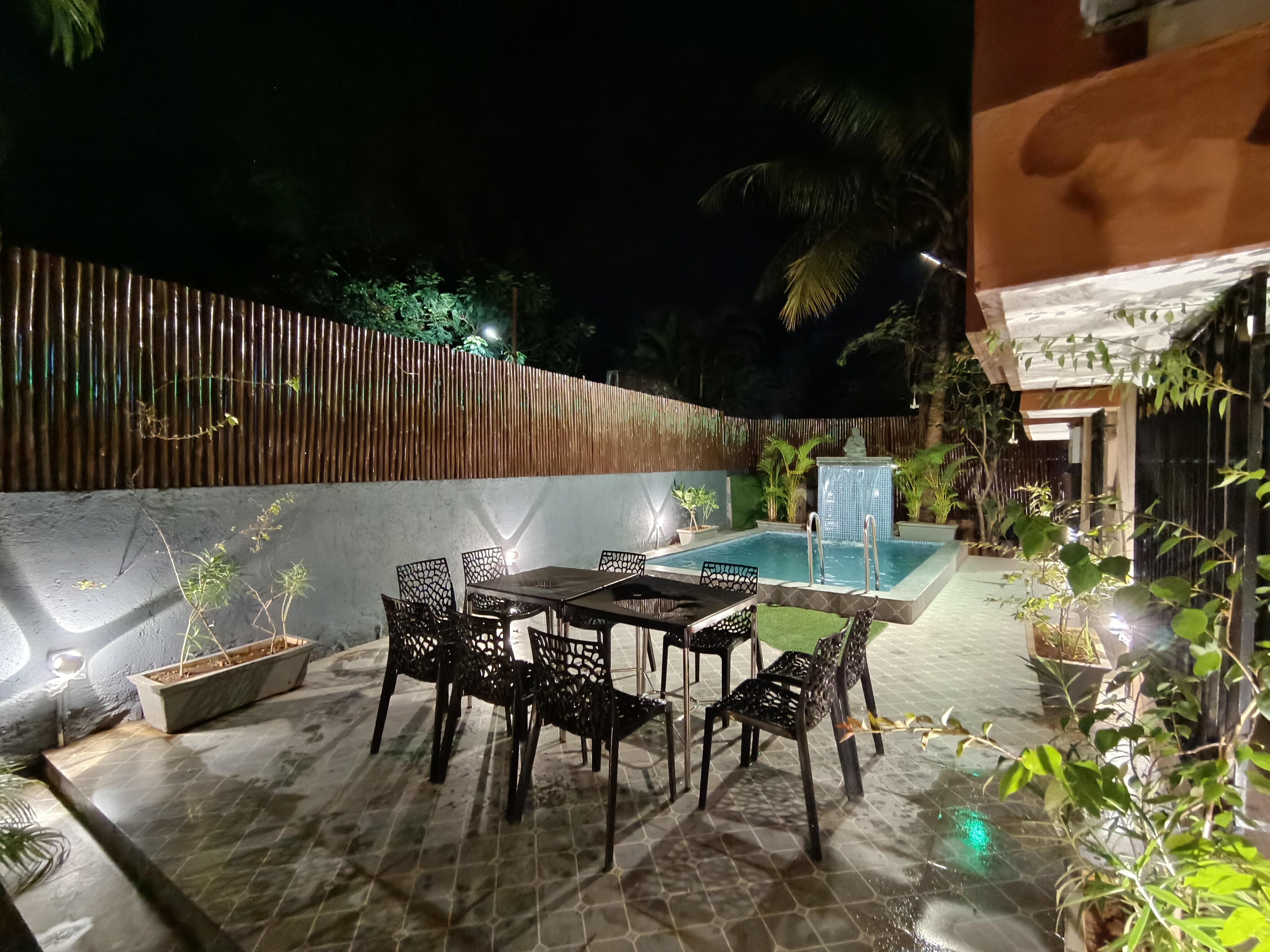 Moonstone Villa - 4BHK With Private Pool & Canteen - Tap to explore photos
