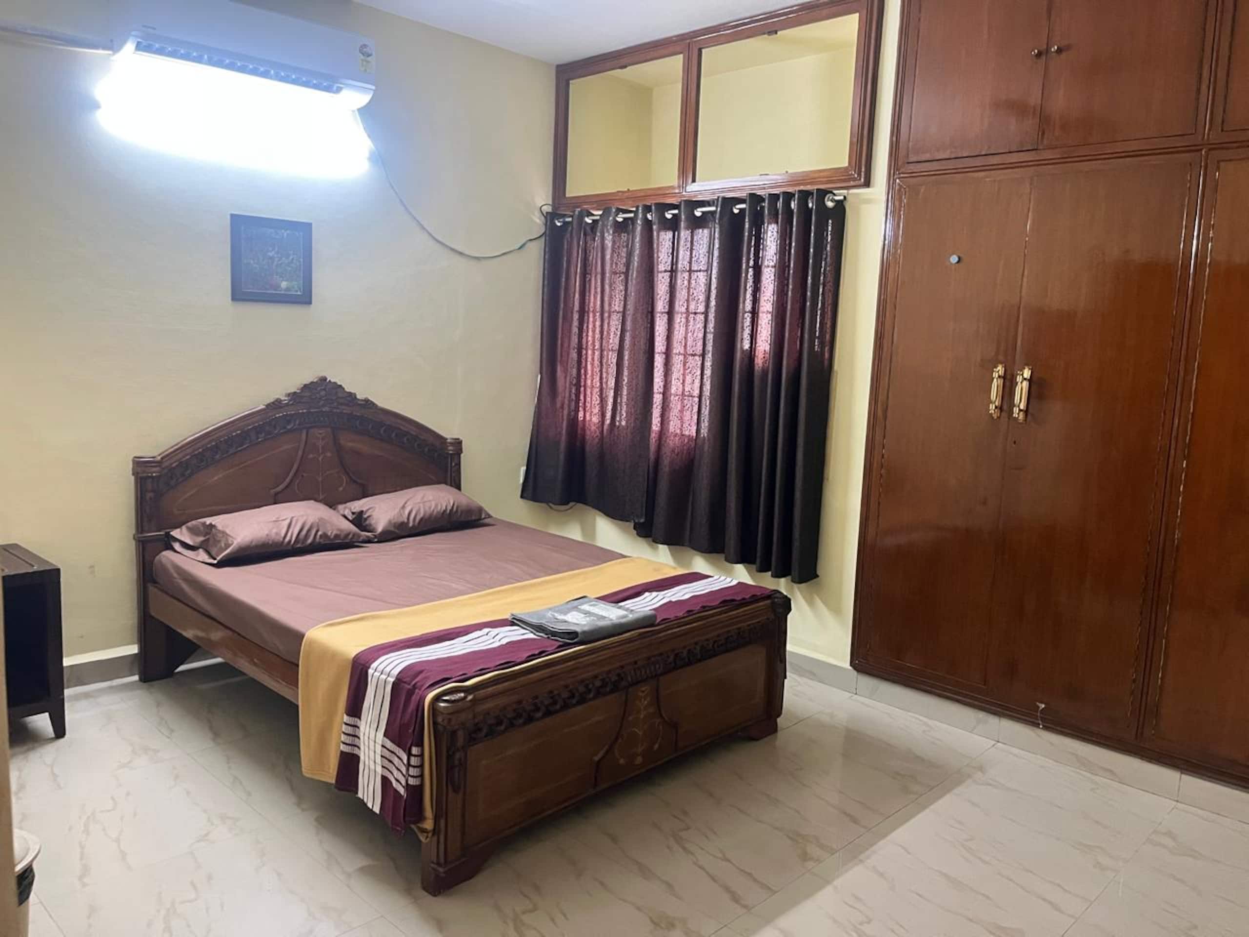 MAY2 - Tidy 2BHK Mylapore - Tap to explore photos