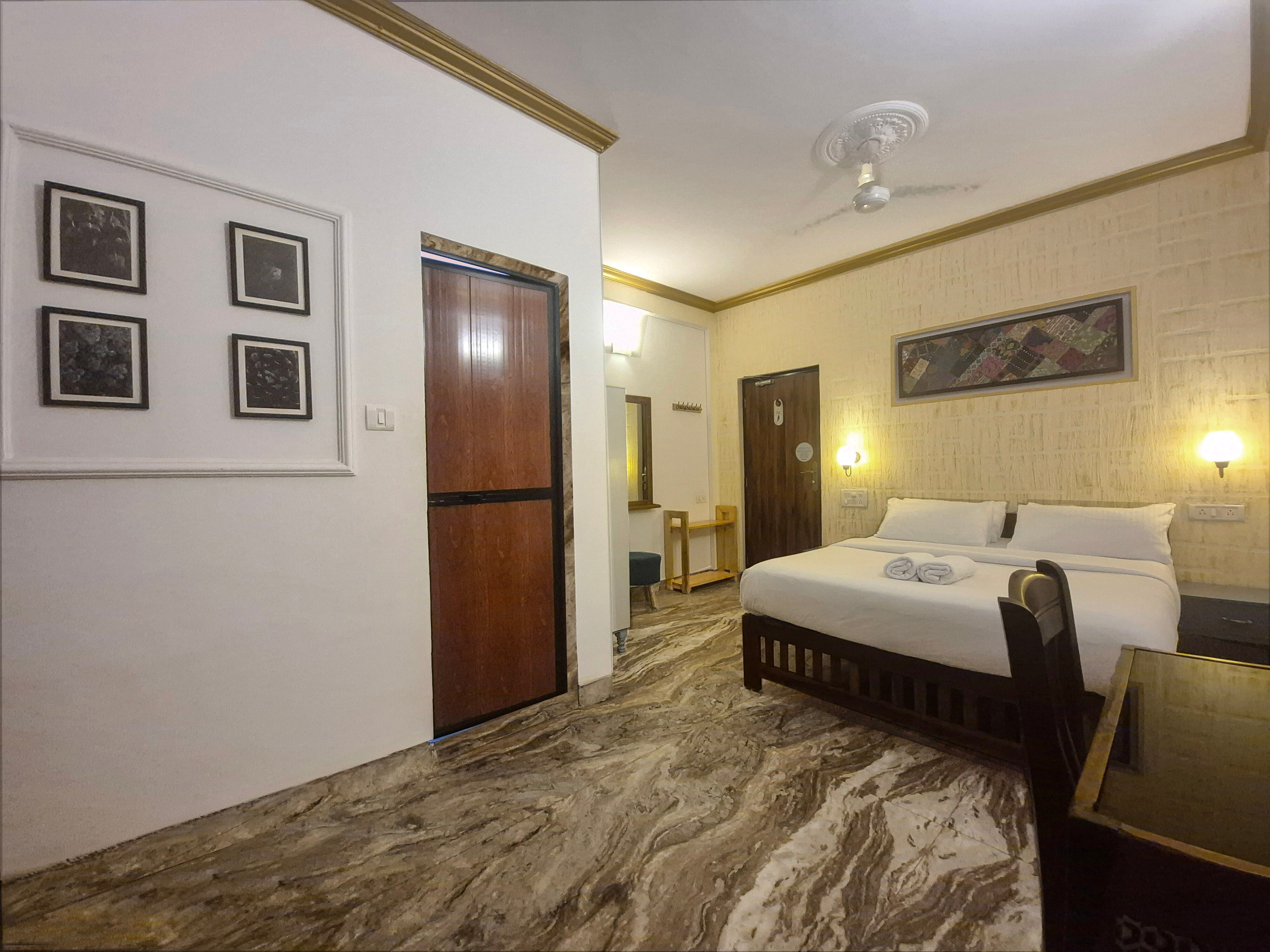 Laliguras Villa| Rooms & Restaurant - Tap to explore photos