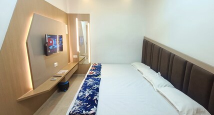 Shri Radha Rani Kripa Dham Room Type - Deluxe Family Room