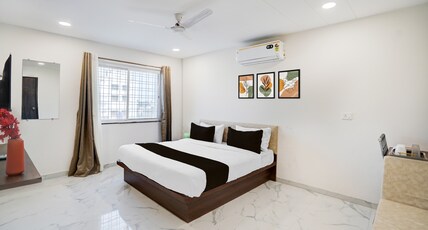 Super Collection O Omkar Nagar Nagpur Room Type - Deluxe