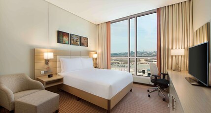 Hilton Garden Inn Al Khobar, Saudi Arabia Room Type - QUEEN ACCESSIBLE ROOM
