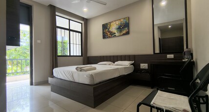 Star Beach Resort Room Type - Executive Non A/C Room with Balcony - Garden View