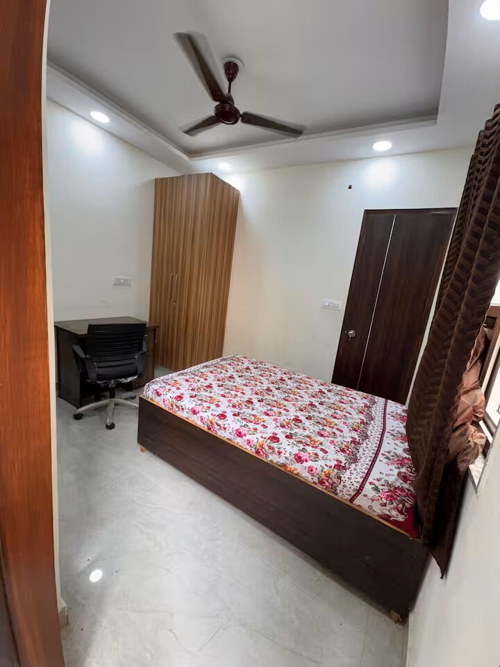 Comfortable peaceful stay in flat room wise - Tap to explore photos