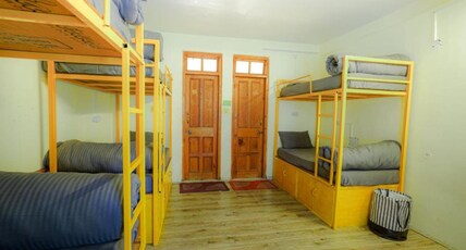 Mars Monkey Hostel & Cafe Room Type - Bed in 4-Bed Mixed Dormitory Room