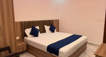 HORIZON HOTEL Room Type - Deluxe Room 101